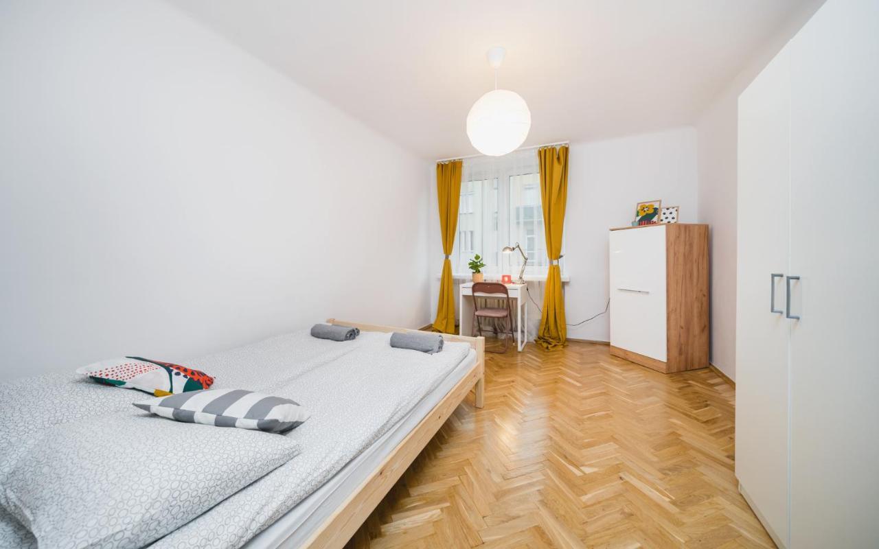 Sunshine Parkside Hideaway - 3 Bedroom - By Upstairs Krakow Exterior photo